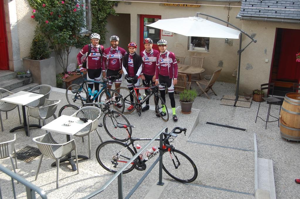 Gite La Maisonnee Sazos Exterior photo